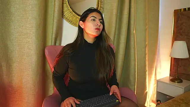 Snapshot of ShelleyMorell chatting on 06/10/26, 12:39 ShelleyMorell online show from 06/10/26, 12:39