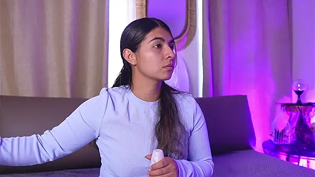 ShelleyMorell online show from 10/21/25, 02:27