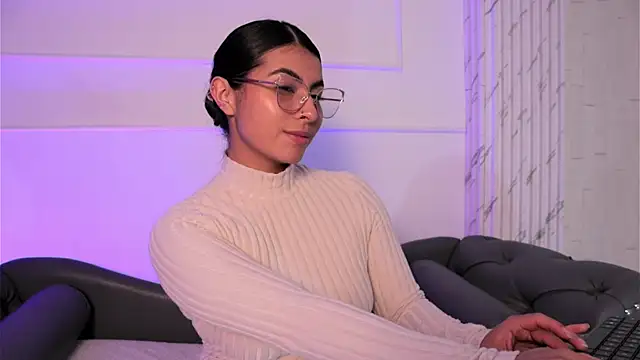 ShelleyMorell online show from 03/12/25, 12:15
