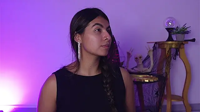 ShelleyMorell online show from 10/24/25, 02:38