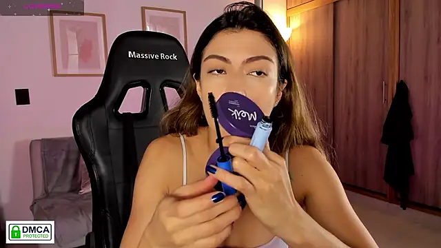 Lilabril online show from 04/22/26, 02:35