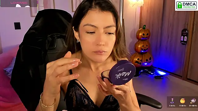 Lilabril online show from 10/21/25, 02:38