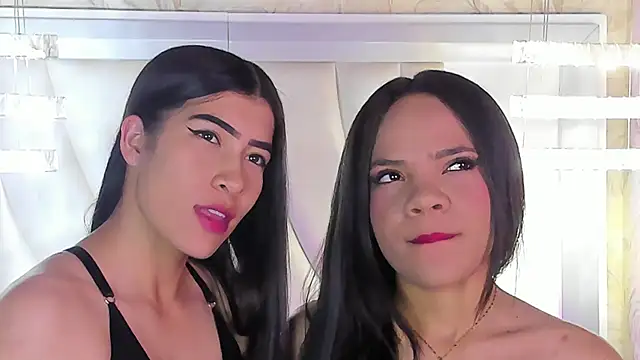 siara and zoe online show from 07/24/26, 11:56