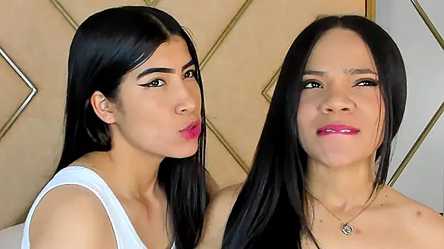 siara and zoe online show from 08/04/26, 11:42