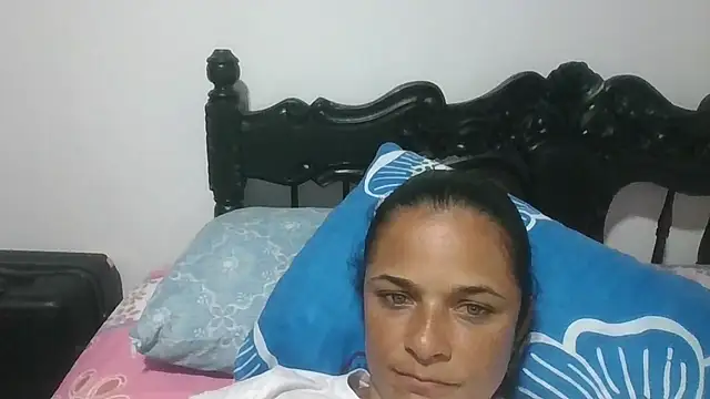 GiveLove1 online show from 11/05/25, 11:30