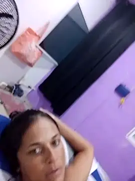 Snapshot of GiveLove1 chatting on 01/10/26, 12:50 GiveLove1 online show from 01/10/26, 12:50