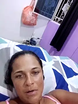 Snapshot of GiveLove1 chatting on 01/18/26, 03:54 GiveLove1 online show from 01/18/26, 03:54