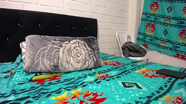 Snapshot of GiveLove1 chatting on 02/28/25, 08:20 GiveLove1 online show from 02/28/25, 08:20