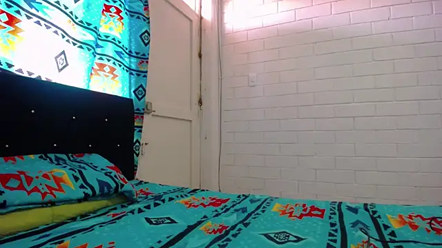 Snapshot of GiveLove1 chatting on 02/21/25, 08:49 GiveLove1 online show from 02/21/25, 08:49