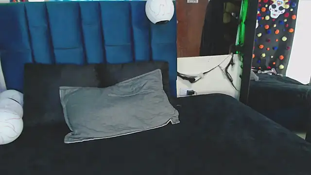 alba sex10 online show from 10/31/25, 11:51