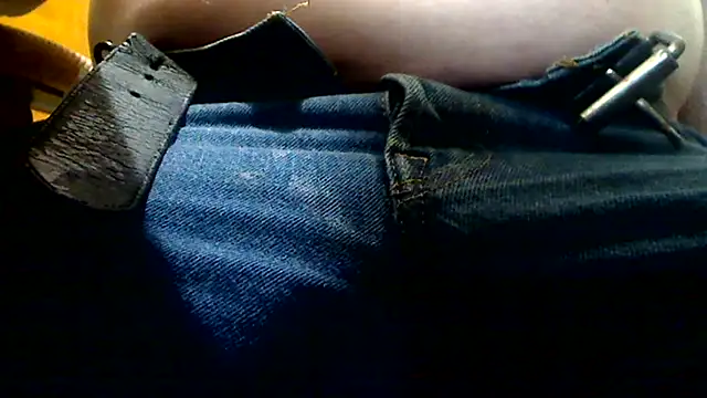 Snapshot of markluvskitty chatting on 03/10/26, 12:20 markluvskitty online show from 03/10/26, 12:20