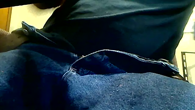 markluvskitty online show from 09/18/25, 04:21