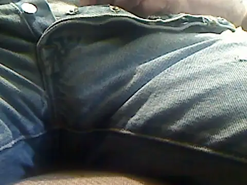 Snapshot of markluvskitty chatting on 06/05/26, 12:33 markluvskitty online show from 06/05/26, 12:33