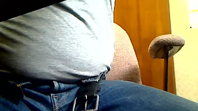 Snapshot of markluvskitty chatting on 03/12/26, 02:21 markluvskitty online show from 03/12/26, 02:21