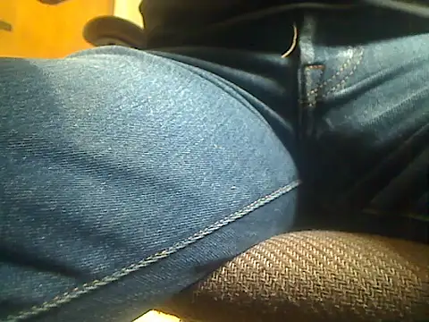 Snapshot of markluvskitty chatting on 06/19/26, 12:44 markluvskitty online show from 06/19/26, 12:44
