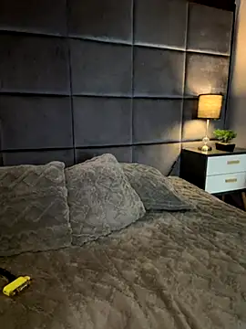 CHERRYY BOMB  online show from 11/25/25, 12:16