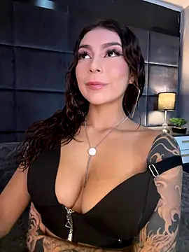 CHERRYY BOMB  online show from 11/24/25, 06:08