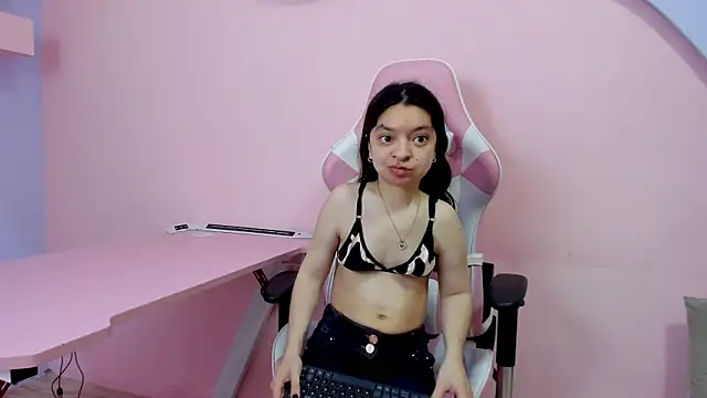 CharlotteMuller online show from 12/03/25, 07:57