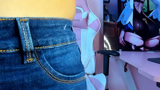 CharlotteMuller online show from 02/17/26, 04:15