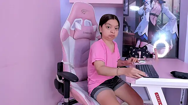 CharlotteMuller online show from 04/16/26, 03:13