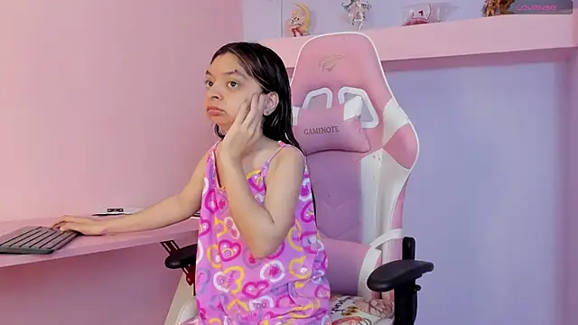 CharlotteMuller online show from 10/14/25, 07:58