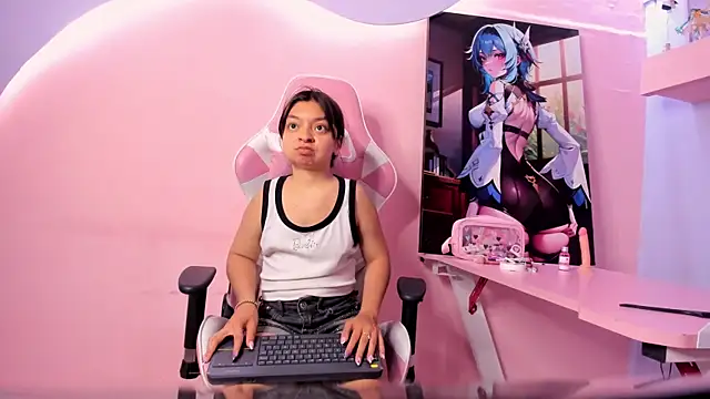 CharlotteMuller online show from 04/04/26, 08:37