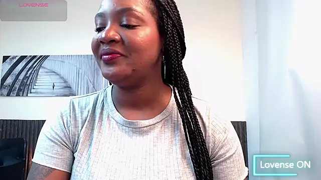 chanel brunette online show from 10/25/25, 11:20