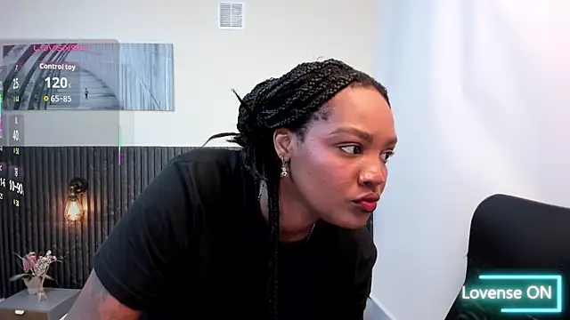 chanel brunette online show from 01/18/26, 12:19