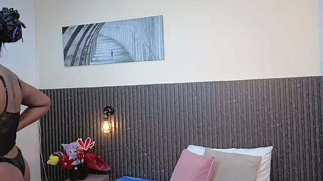 chanel brunette online show from 03/15/26, 05:31