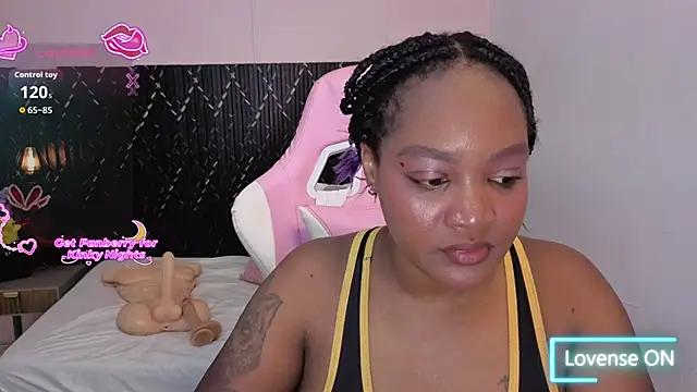 chanel brunette online show from 03/19/26, 07:25