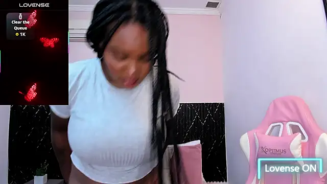 chanel brunette online show from 09/18/25, 06:00