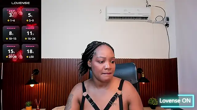 chanel brunette online show from 11/16/25, 06:45