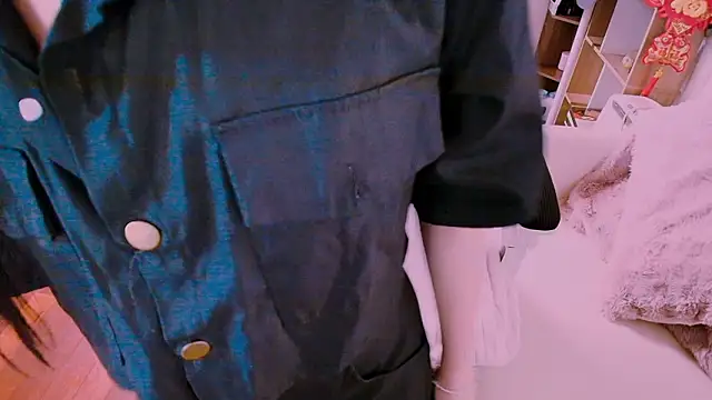 Lee Mi online show from 02/15/26, 04:39