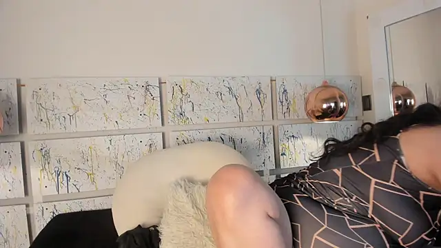 Snapshot of Biiancacox chatting on 11/04/25, 03:10 Biiancacox online show from 11/04/25, 03:10