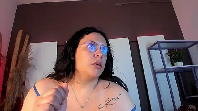 Snapshot of Biiancacox chatting on 11/12/25, 02:59 Biiancacox online show from 11/12/25, 02:59