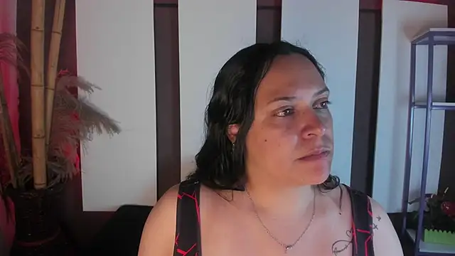 Snapshot of Biiancacox chatting on 11/22/25, 03:16 Biiancacox online show from 11/22/25, 03:16