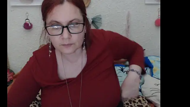 Snapshot of PlayfullMature chatting on 10/24/25, 09:58 PlayfullMature online show from 10/24/25, 09:58