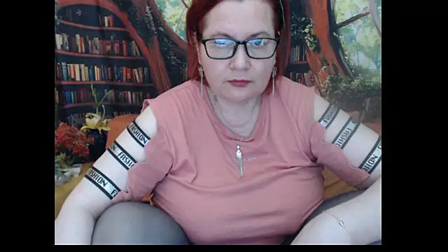 Snapshot of PlayfullMature chatting on 07/12/26, 03:02 PlayfullMature online show from 07/12/26, 03:02