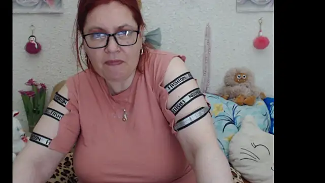 Snapshot of PlayfullMature chatting on 11/20/25, 04:07 PlayfullMature online show from 11/20/25, 04:07