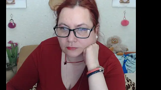 Snapshot of PlayfullMature chatting on 12/02/25, 11:06 PlayfullMature online show from 12/02/25, 11:06