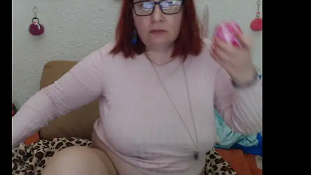 Snapshot of PlayfullMature chatting on 11/08/25, 10:30 PlayfullMature online show from 11/08/25, 10:30