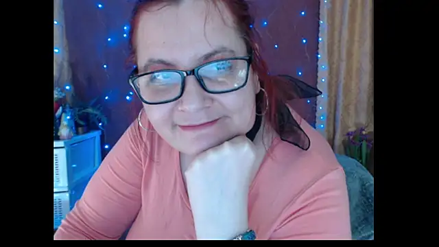 Snapshot of PlayfullMature chatting on 12/18/25, 01:48 PlayfullMature online show from 12/18/25, 01:48