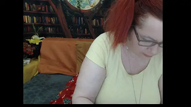 Snapshot of PlayfullMature chatting on 07/10/26, 08:31 PlayfullMature online show from 07/10/26, 08:31