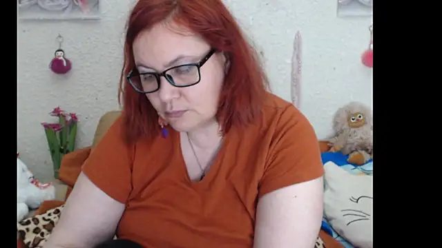 Snapshot of PlayfullMature chatting on 11/21/25, 09:03 PlayfullMature online show from 11/21/25, 09:03