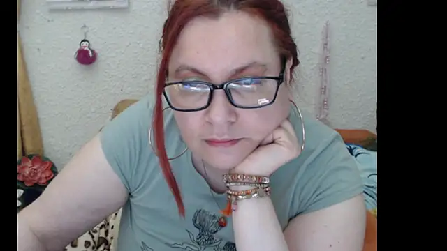 Snapshot of PlayfullMature chatting on 10/22/25, 11:31 PlayfullMature online show from 10/22/25, 11:31