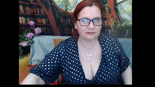 Snapshot of PlayfullMature chatting on 06/10/26, 06:53 PlayfullMature online show from 06/10/26, 06:53