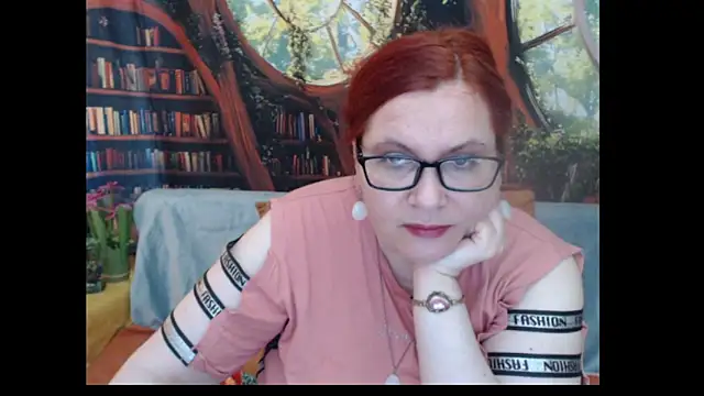 Snapshot of PlayfullMature chatting on 06/20/26, 03:50 PlayfullMature online show from 06/20/26, 03:50