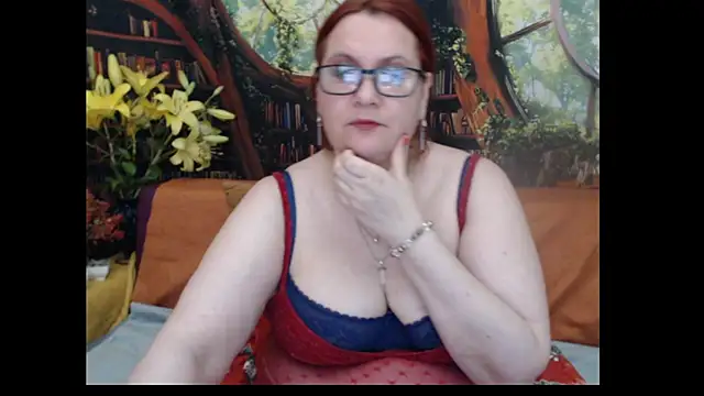 Snapshot of PlayfullMature chatting on 07/02/26, 06:25 PlayfullMature online show from 07/02/26, 06:25
