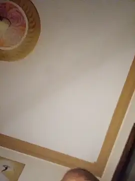 queennapal online show from 12/13/25, 08:04