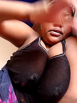 queennapal online show from 02/26/26, 08:14